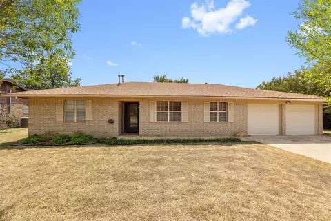 4307 9th St, Brownwood, TX 76801