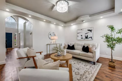 Living - 805 E Grubb Dr, Mesquite, TX 75149 photo 5 of 7