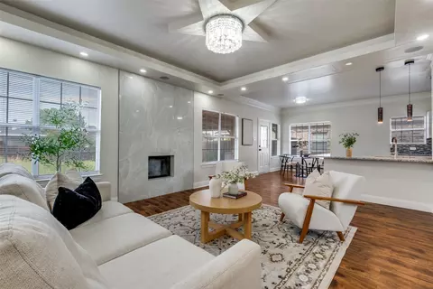 Living - 805 E Grubb Dr, Mesquite, TX 75149 photo 6 of 7