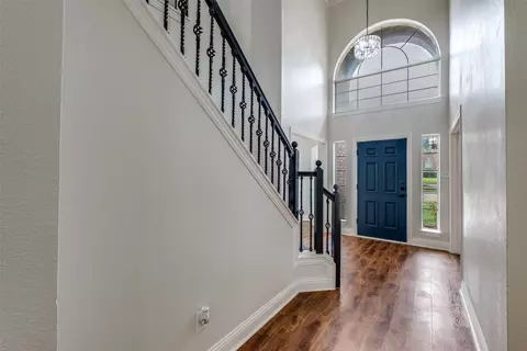 Entry Way - 805 E Grubb Dr, Mesquite, TX 75149 photo 2 of 2