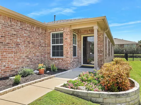 2441 Honeybee Ln, Frisco, TX 75036