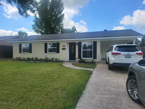 1650 Holiday Pl, Bossier City, LA 71112
