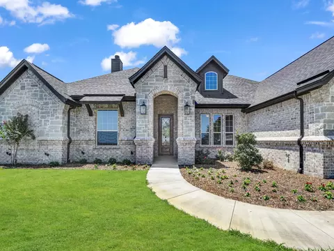 145 Fan Mill Trl, Weatherford, TX 76085