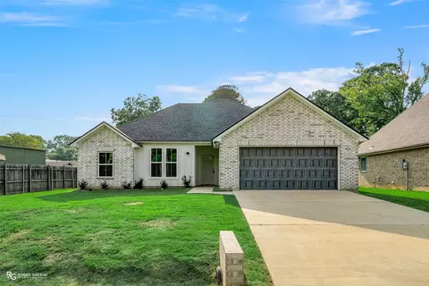 168 Katie Cir, Blanchard, LA 71107