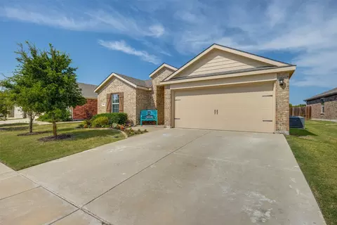 1011 Riverstone Trl, Princeton, TX 75407