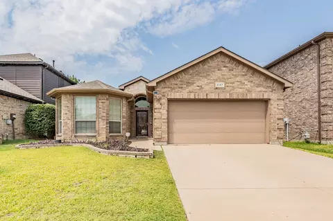 2257 Laurel Forest Dr, Fort Worth, TX 76177