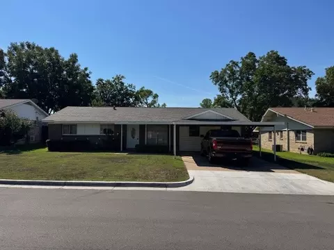 5904 Bowling Dr, Watauga, TX 76148