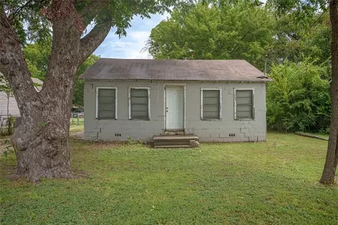 3504 Memorial Dr, Waco, TX 76711