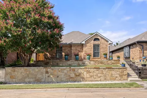 2817 Silverspring Rd, Carrollton, TX 75006