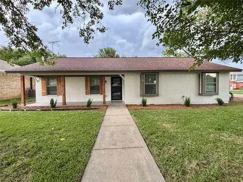 6561 Windrock Dr, Watauga, TX 76148