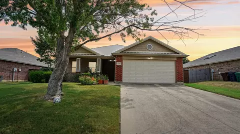 1509 Carrigan Ln, Denton, TX 76207