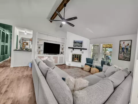 6103 Prospect Hill Dr, Granbury, TX 76049