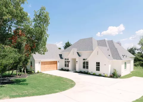 1024 Twin Creeks Dr, Weatherford, TX 76088