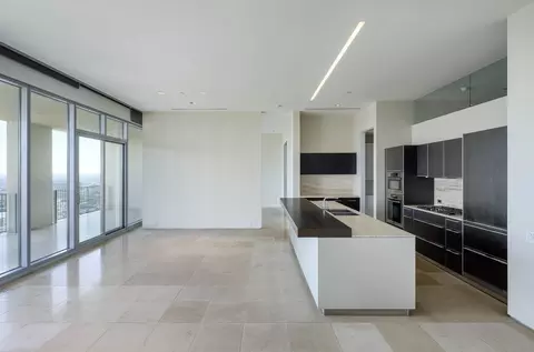 1717 Arts Plz #2204, Dallas, TX 75201