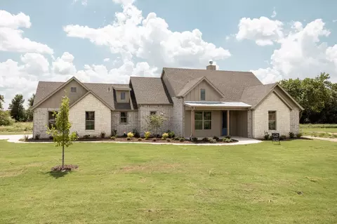 Exterior - 3080 Willow Rd, Celeste, TX 75423 photo 2 of 3