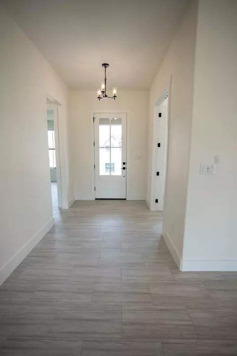 Entry Way - 3080 Willow Rd, Celeste, TX 75423 photo 2 of 5