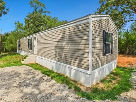 4979 Cr 3800, Athens, TX 75752