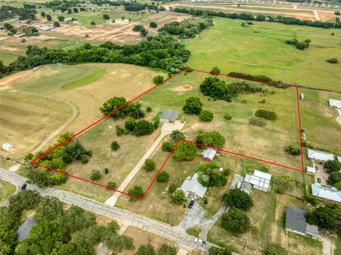 210 Spring Branch Trl N, Springtown, TX 76082