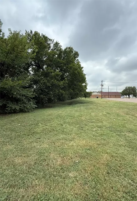 1804 Ash Crescent St, Fort Worth, TX 76104