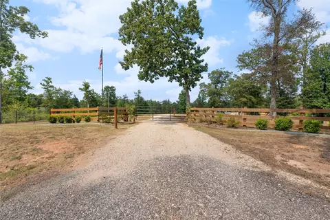 511 County Road 1407, Jacksonville, TX 75766