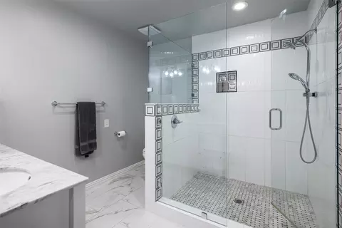 Bath - 1439 Mapleton Dr, Dallas, TX 75228 photo 4 of 5