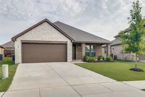 831 Hancock Ct, Fate, TX 75189