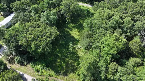 2627 Elmwood Dr, Wills Point, TX 75169