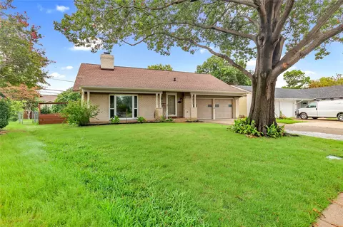 3530 Bangor Ct E, Irving, TX 75062