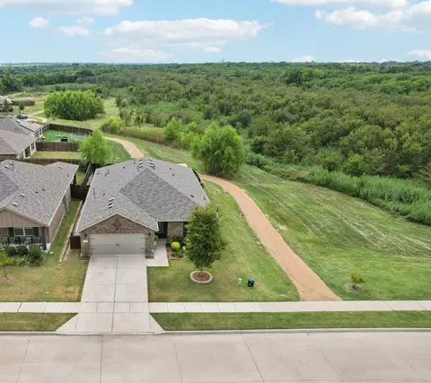 2205 Bellewood Ct, Crandall, TX 75114