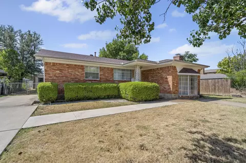 Exterior - 4518 Moler St, Dallas, TX 75211 photo 3 of 8