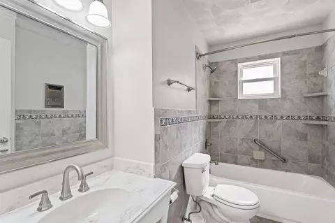 Bath - 4518 Moler St, Dallas, TX 75211 photo 1 of 1