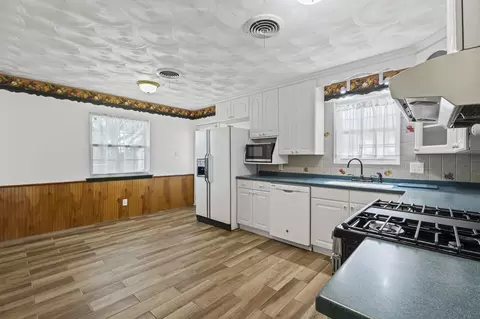 Kitchen - 4518 Moler St, Dallas, TX 75211 photo 2 of 2