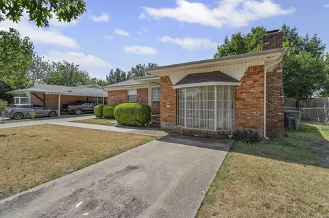 Exterior - 4518 Moler St, Dallas, TX 75211 photo 2 of 8