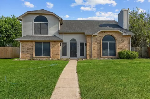 510 Kenya St, Cedar Hill, TX 75104