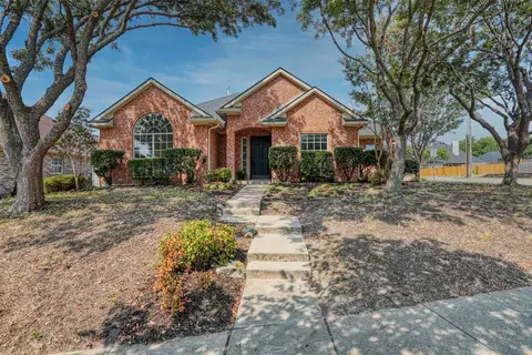 8495 E Creekside Cir, Frisco, TX 75034