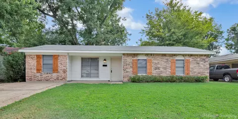 3898 Ella St, Bossier City, LA 71112