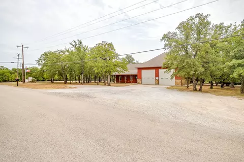 205 Pheasant Run, Sunset, TX 76270 photo 10