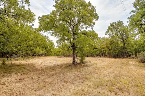 205 Pheasant Run, Sunset, TX 76270 photo 9
