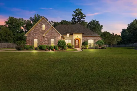 1908 Highpoint Pl, Haughton, LA 71037