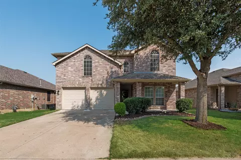 9105 Oldwest Trl, Fort Worth, TX 76131