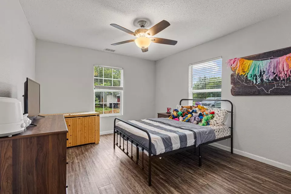 Bedroom - 4018 Gordon St, Greenville, TX 75401 photo 5 of 6