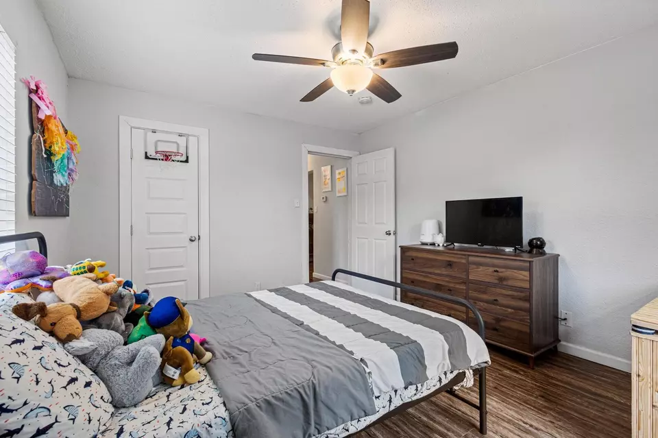 Bedroom - 4018 Gordon St, Greenville, TX 75401 photo 6 of 6
