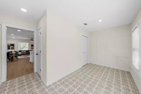 Entry Way - 3636 N 26th St, Waco, TX 76708 photo 2 of 2