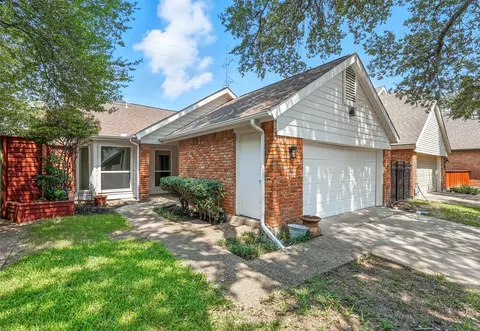4049 Rive Ln, Addison, TX 75001