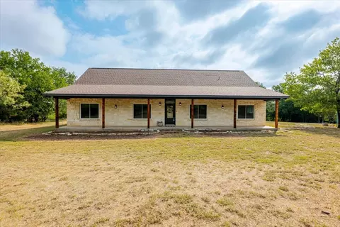 2066 Ellis Dr, Weatherford, TX 76088