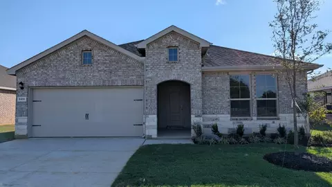 920 Boll Weevil Dr, Cleburne, TX 76031