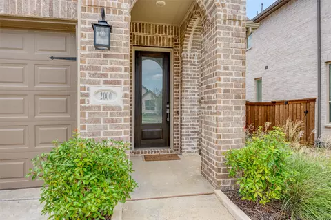 2000 Dappled Grey Ave, Aubrey, TX 76227