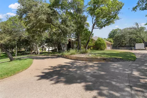 18 Timber Ridge Trl, Lorena, TX 76655 photo 2