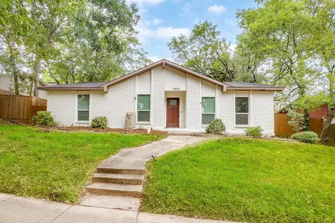 2909 Clover Valley Dr, Garland, TX 75043