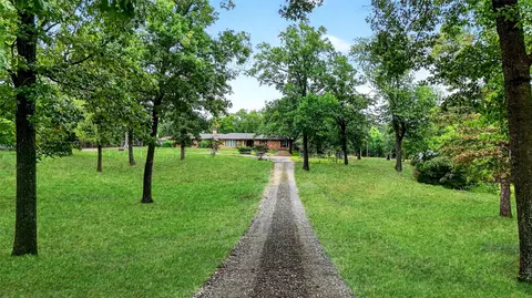 257 Russell Ln, Denison, TX 75021